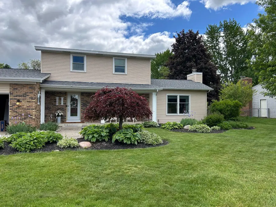 4908 Cresthill Drive Ne, Grand Rapids, MI 49525 - Image #2