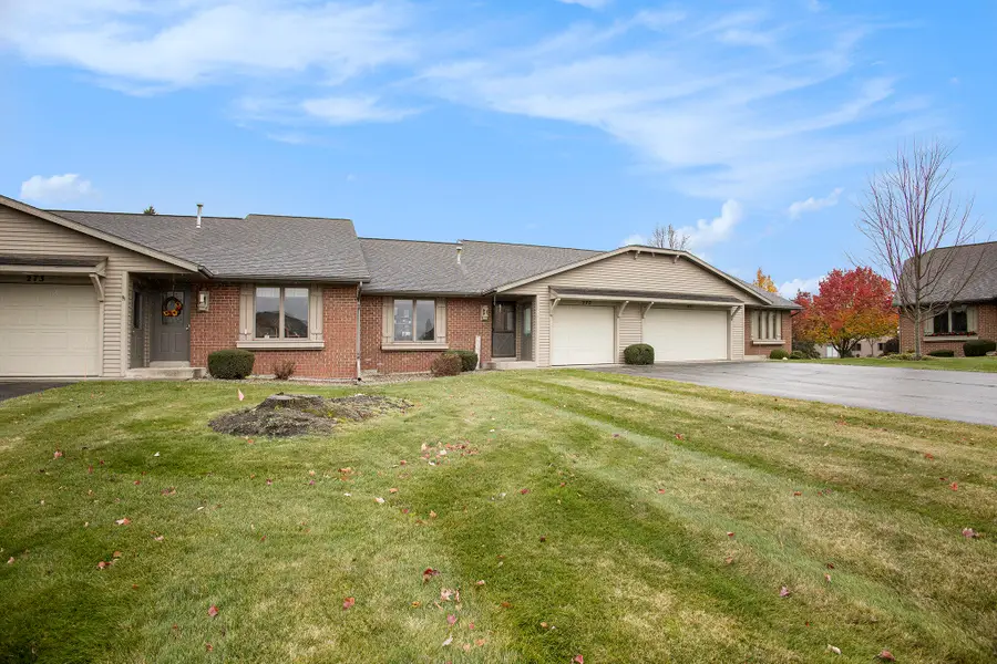 272 Interlaken Court #272, Zeeland, MI 49464 - Image #2