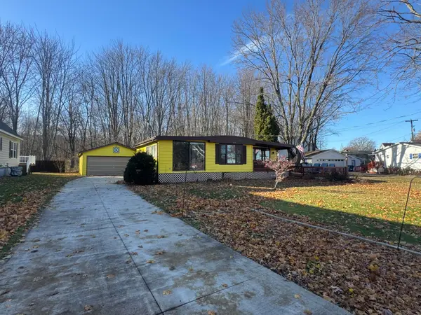 11617 Winchester Drive, Shelbyville, MI 49344