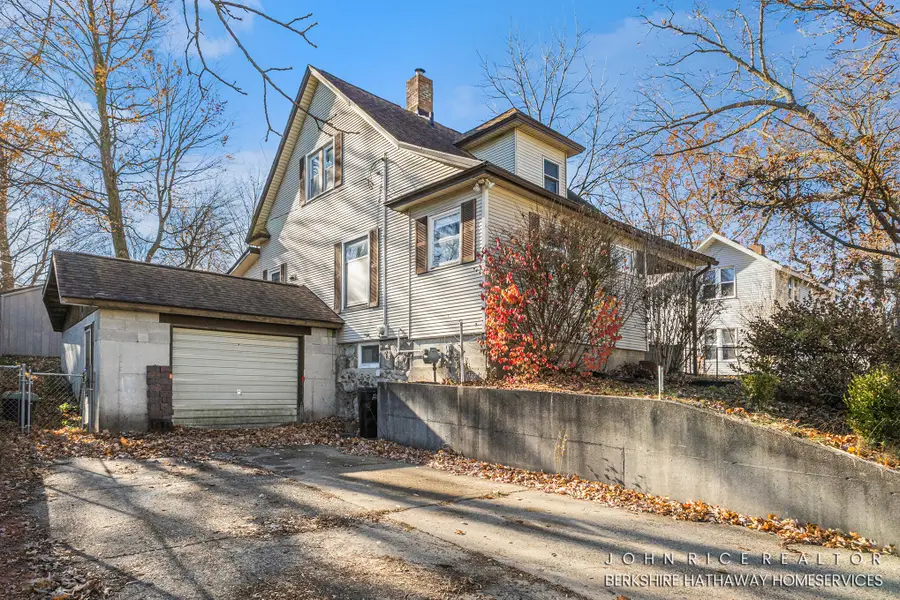 428 W Walnut Street, Hastings, MI 49058 - Image #2