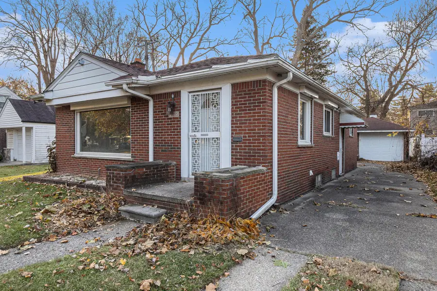 19795 Greydale Avenue, Detroit, MI 48219 - Image #3