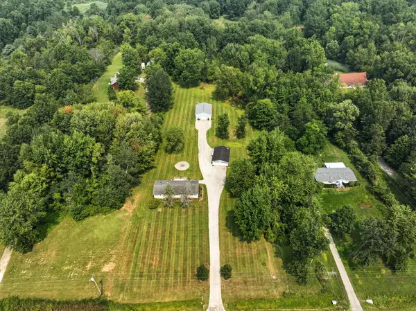 7744 Puttygut Road, Casco, MI 48064