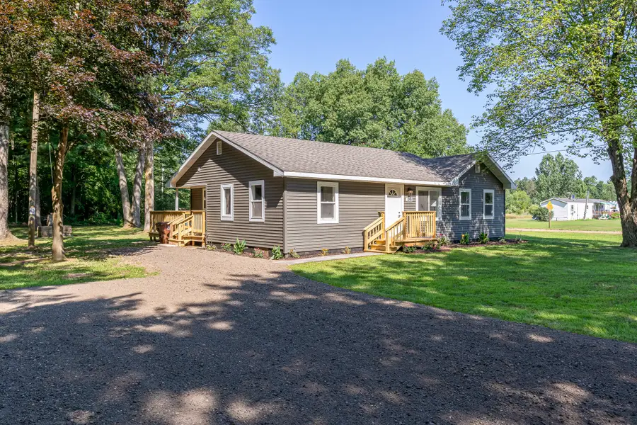 1050 S Wicker Road Se, Stanton, MI 48888 - Image #3