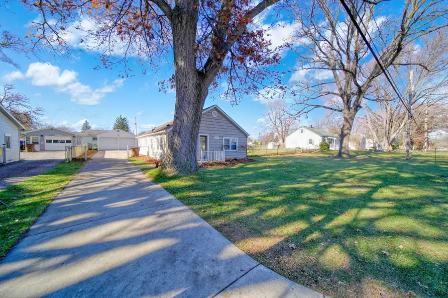 884 Bryant Avenue, Jackson, MI 49202 - Image #2