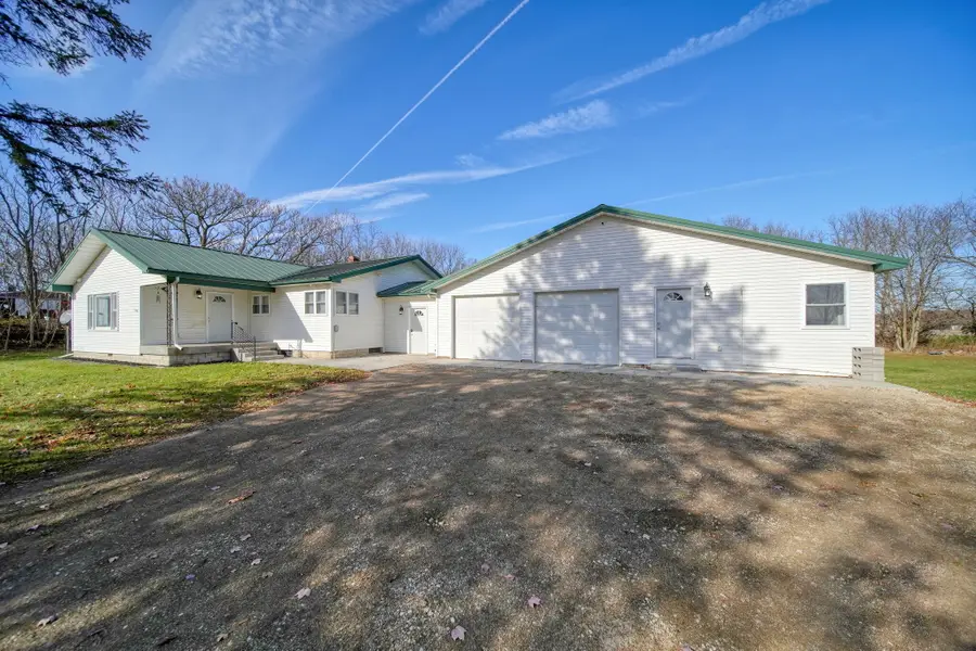 19900 Lewis Road, Cement City, MI 49233 - Image #2