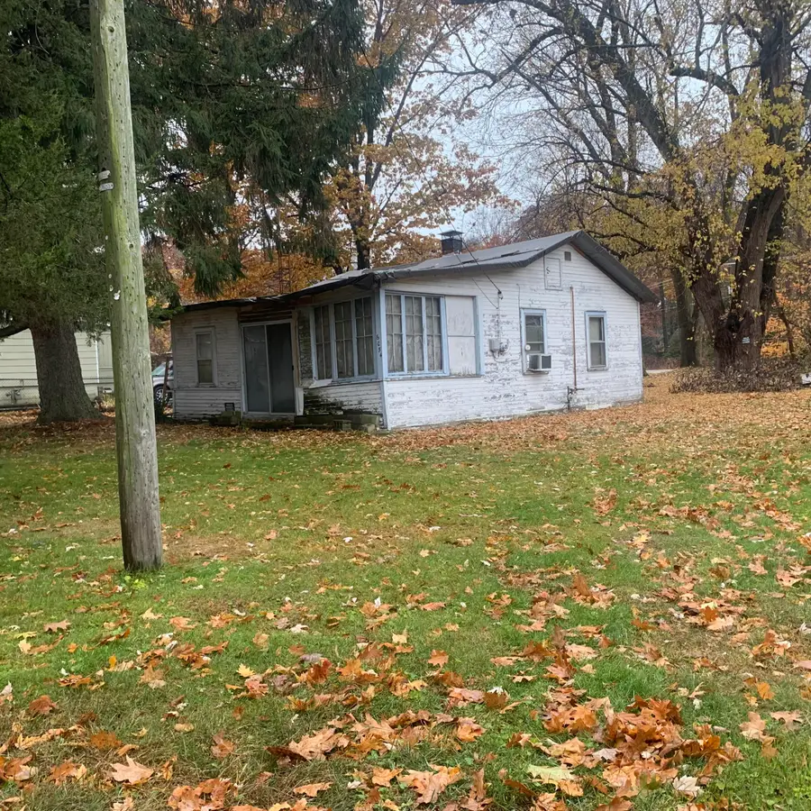 6054 Superior Street, Coloma, MI 49038 - Image #2