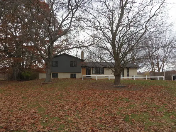 5591 Wing Avenue Se, Kentwood, MI 49512