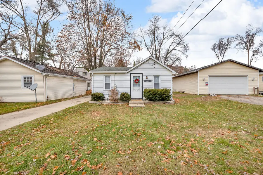 342 Broad Street, Michigan Center, MI 49254 - Image #2