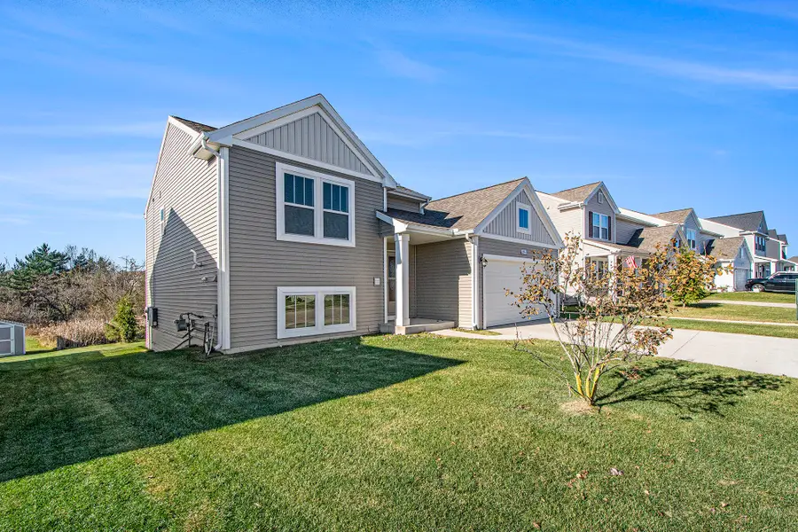 2664 Plover Drive Se, Kentwood, MI 49508 - Image #3