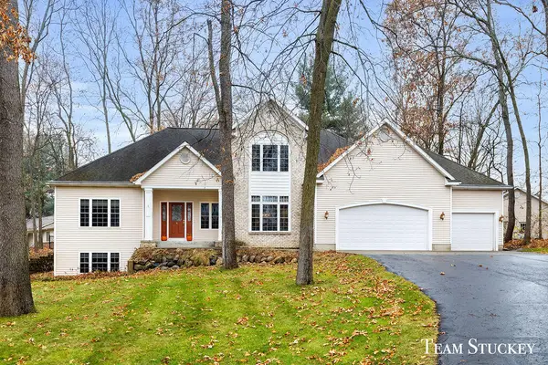 8550 Garbow Court Se, Alto, MI 49302