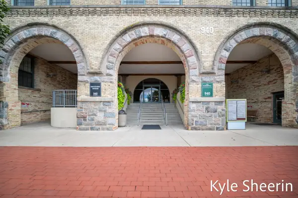 940 Monroe Avenue Nw #206, Grand Rapids, MI 49503