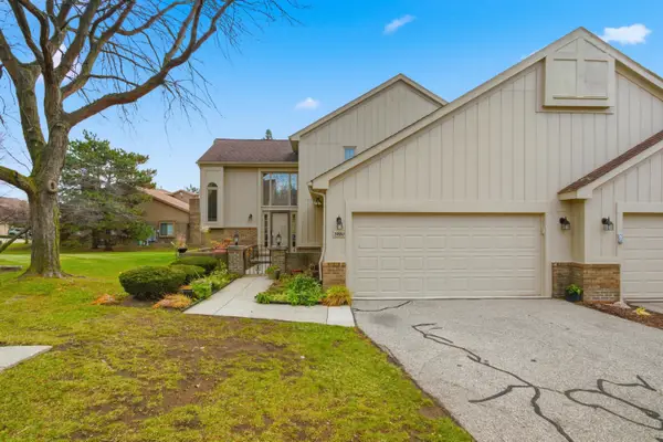 37692 N Laurel Park Drive, Livonia, MI 48152