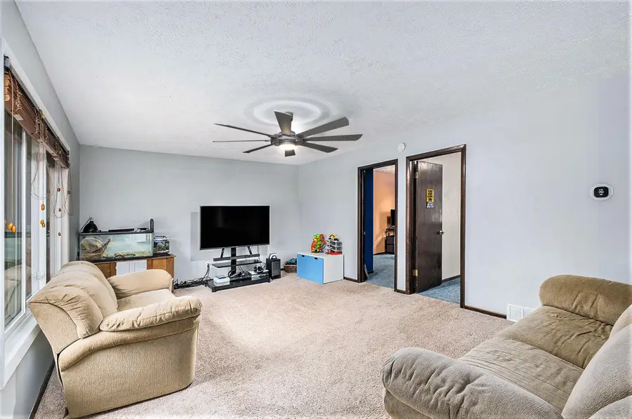 11680 Podunk Avenue Ne, Greenville, MI 48838 - Image #3