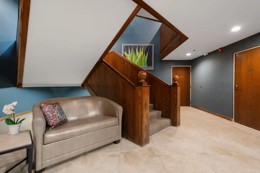 2125 Nature Cove Court #108, Ann Arbor, MI 48104 - Image #2