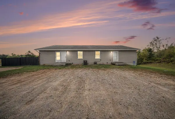 10497 S Jackson Road, Cement City, MI 49233