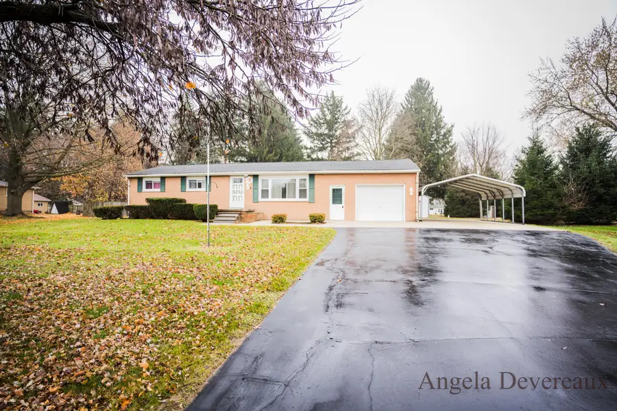9375 Russell Drive, Greenville, MI 48838 - Image #2
