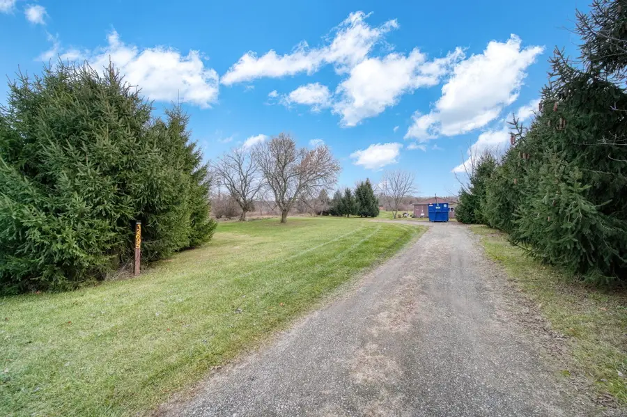 12695 Dearmyer Road, Brooklyn, MI 49230 - Image #3