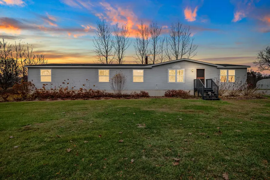 7550 Carncross Road, Pittsford, MI 49271 - Image #2