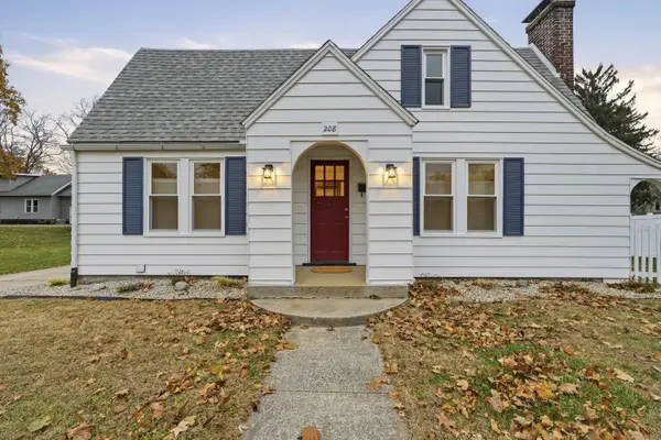 208 W 3rd Street, Buchanan, MI 49107