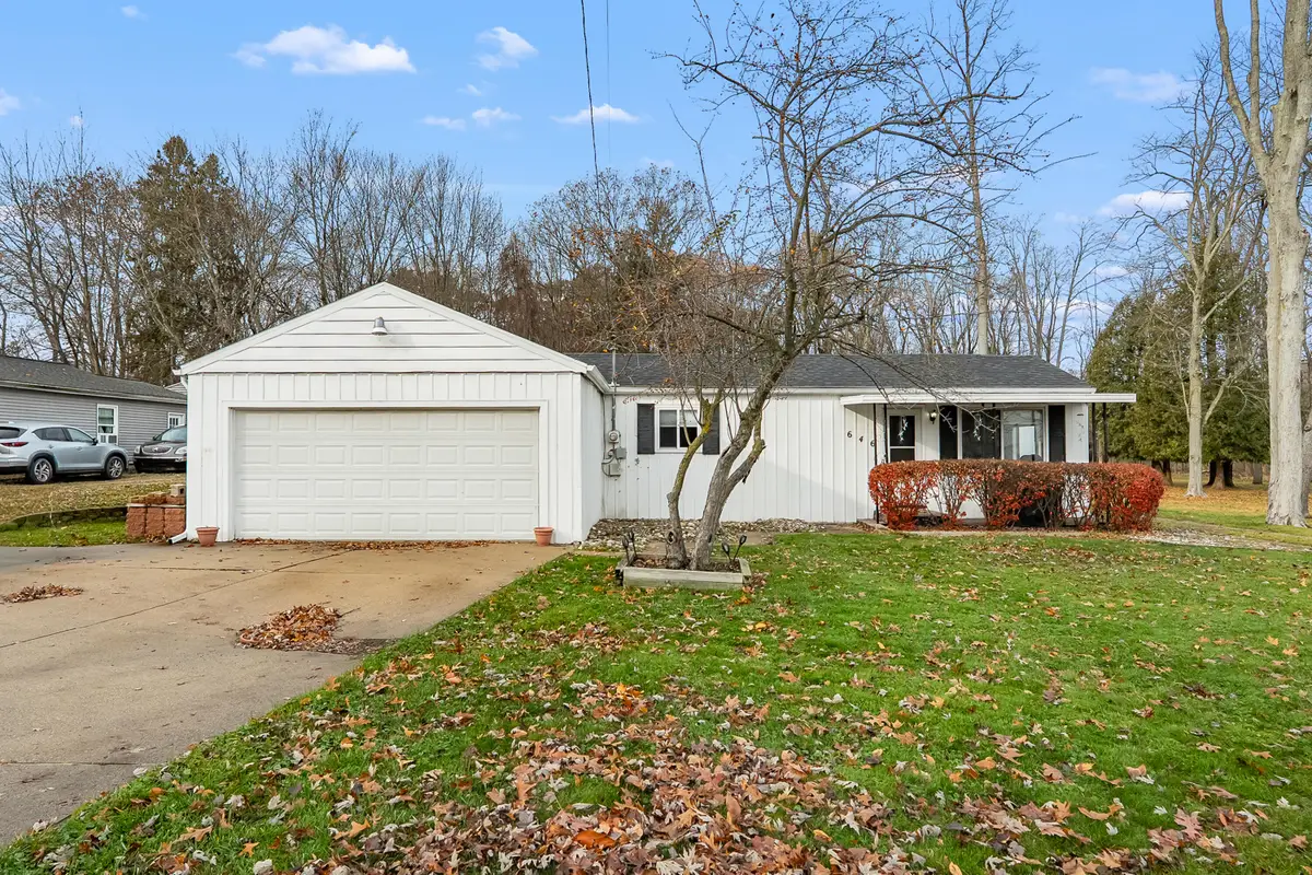 646 S Shore Drive, Portage, MI 49002 - Image #1