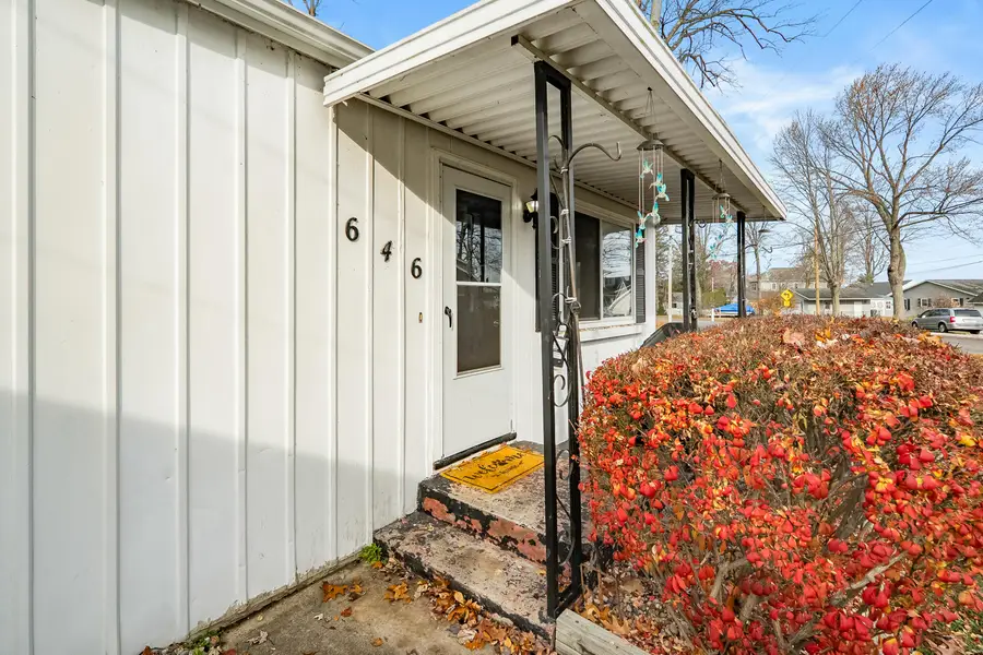 646 S Shore Drive, Portage, MI 49002 - Image #2