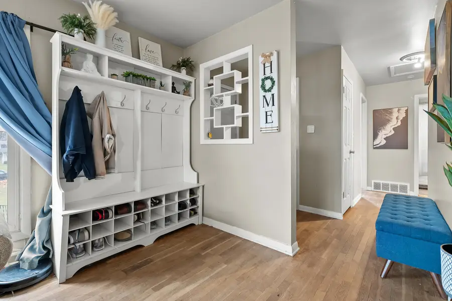 16 Charles E Place, Battle Creek, MI 49015 - Image #2