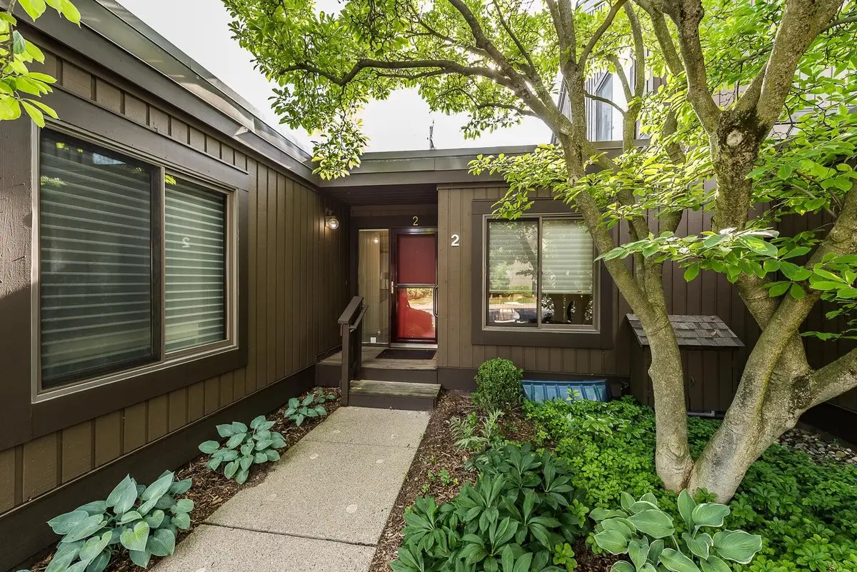 2 Haverhill Court, Ann Arbor, MI 48105 - Image #1