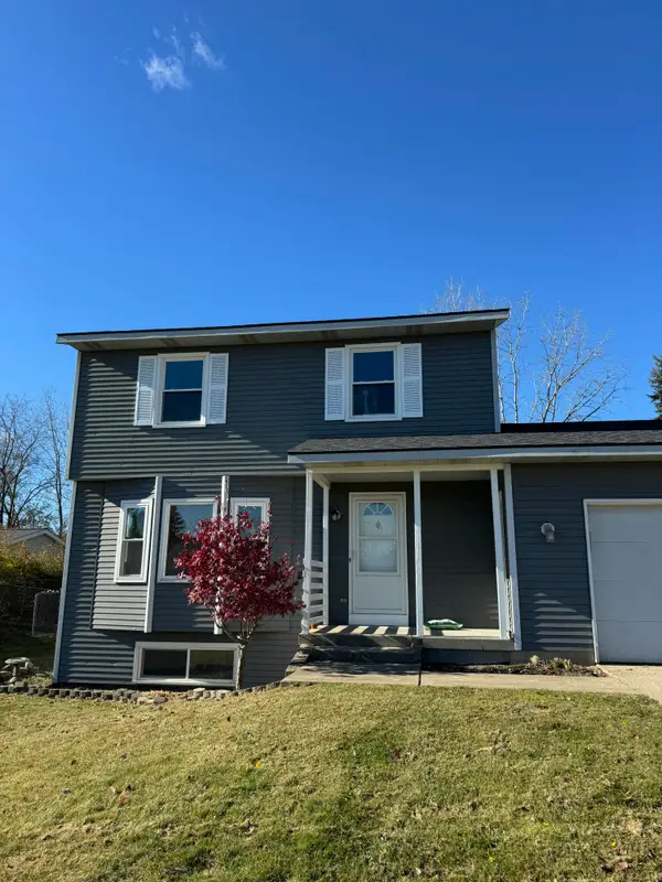 2929 Vistaview Court Nw, Grand Rapids, MI 49544