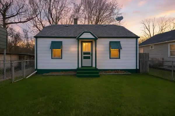 1053 E Empire Avenue, Benton Harbor, MI 49022