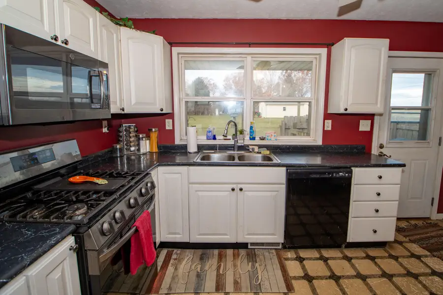 69594 Anderson Road, Niles, MI 49120 - Image #2