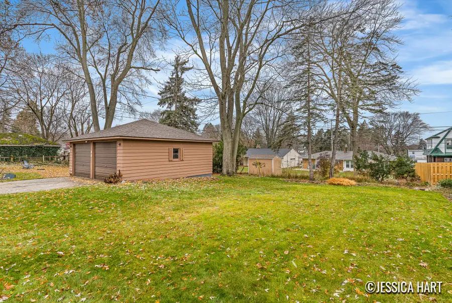2765 Oakwood Avenue Ne, Grand Rapids, MI 49505 - Image #3