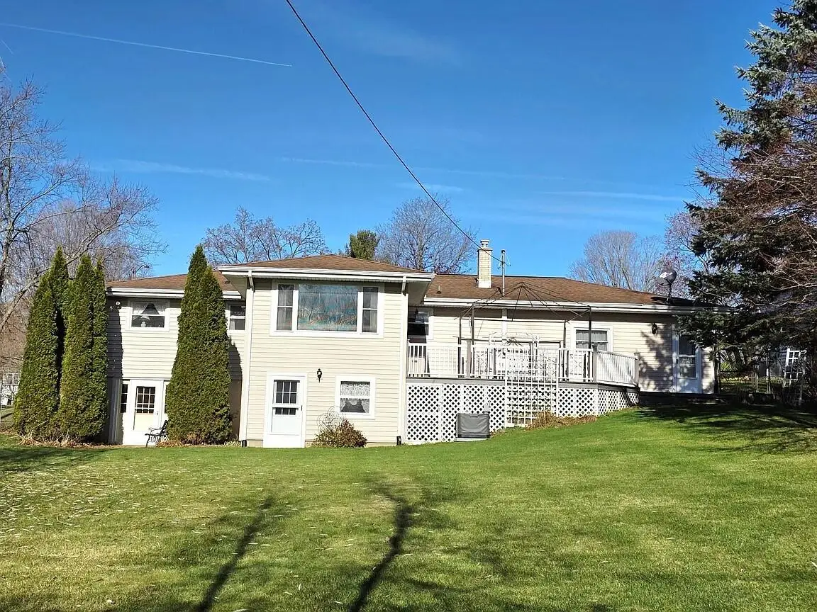 44 Leroy Street, Hillsdale, MI 49242 - Image #1