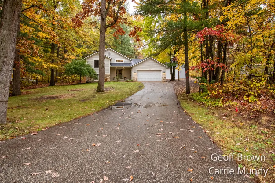 3167 Rolling Oaks Court, Hamilton, MI 49419 - Image #2