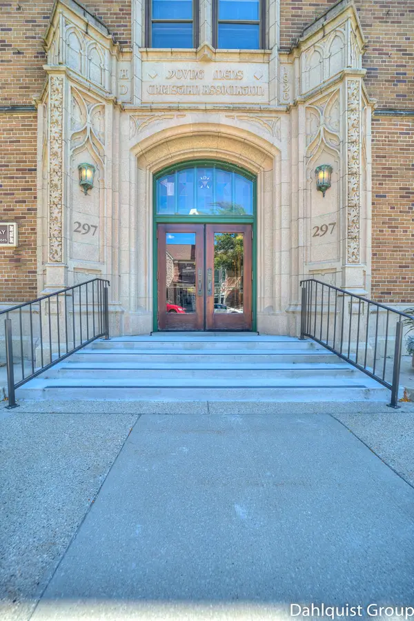 297 W Clay Avenue #411, Muskegon, MI 49440