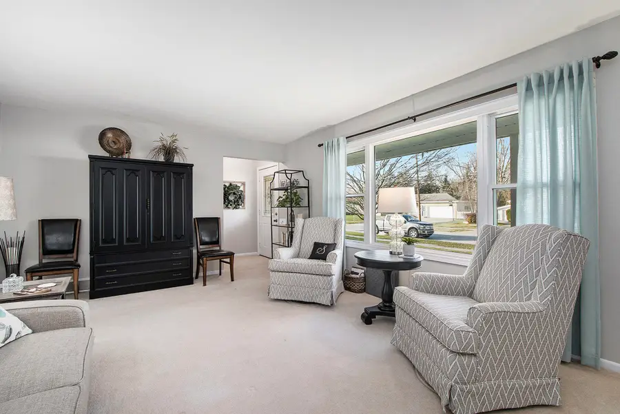 6844 SE Linden Avenue Se, Grand Rapids, MI 49548 - Image #2