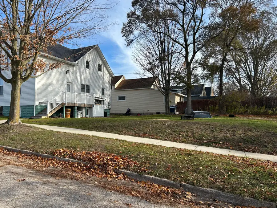 602 E Danaher Street, Ludington, MI 49431 - Image #2