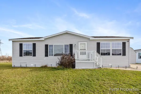 11734 Danton Drive, Allendale, MI 49401