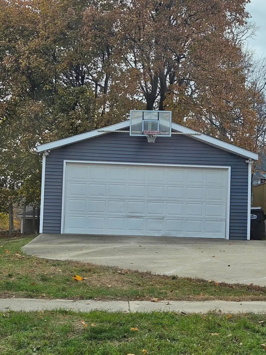 1210 Guernsey Court, Saint Joseph, MI 49085 - Image #3