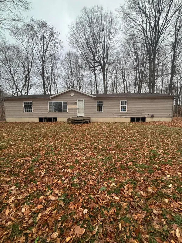 2910 Tobias Road, Delton, MI 49046