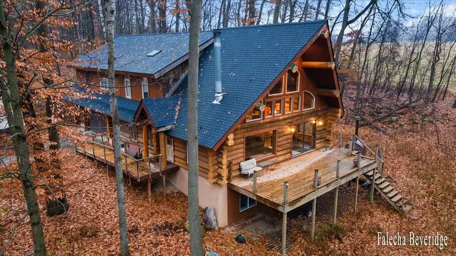 16550 Tyrone Avenue, Kent City, MI 49330 - Image #3