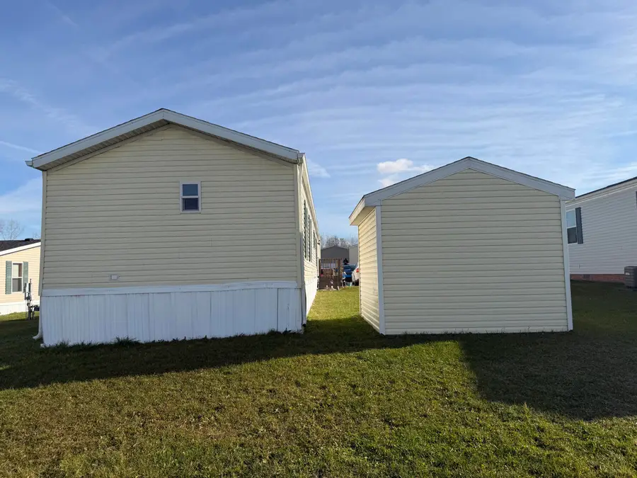 2706 Patrick Henry Court, Potterville, MI 48876 - Image #2