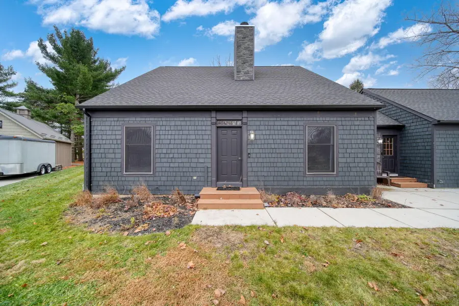 1544 Brookfield Court, Adrian, MI 49221 - Image #2