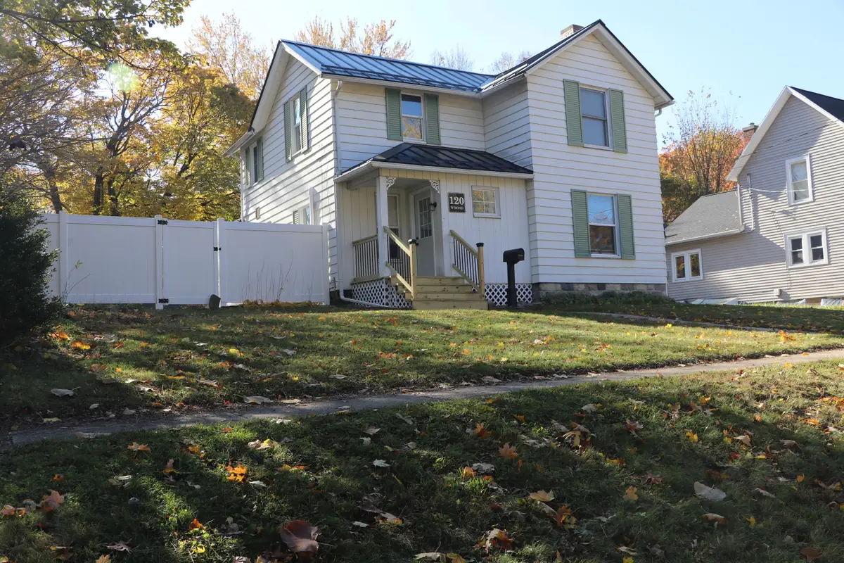 120 W Bond Street, Hastings, MI 49058 - Image #1