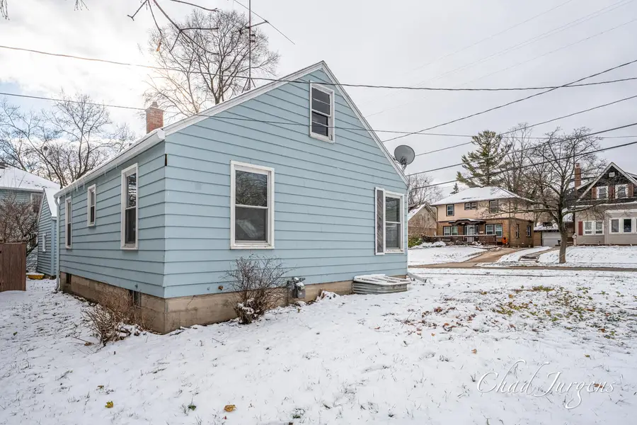 1060 Myrtle Street Nw, Grand Rapids, MI 49504 - Image #3