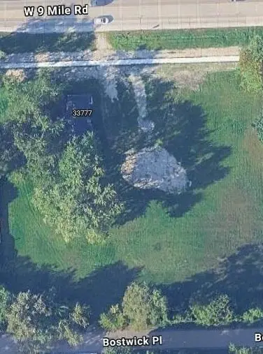 33777 W 9 Mile Road, Farmington, MI 48335