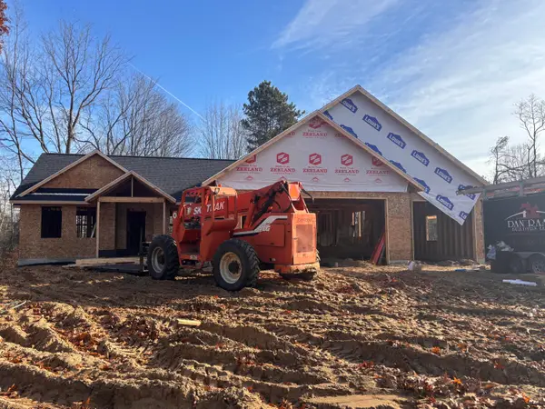 5540 Timberstone Avenue, West Olive, MI 49460