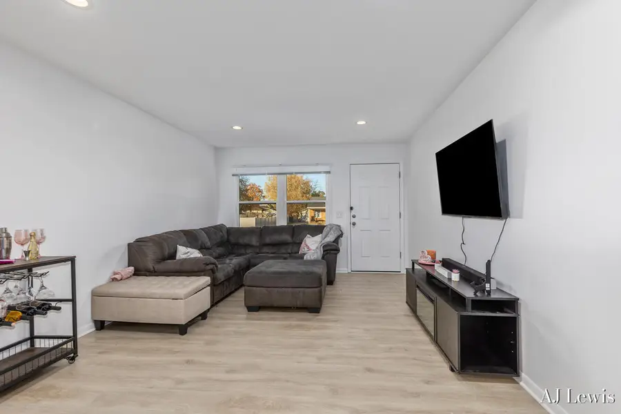 1890 30th Street Sw, Wyoming, MI 49519 - Image #2