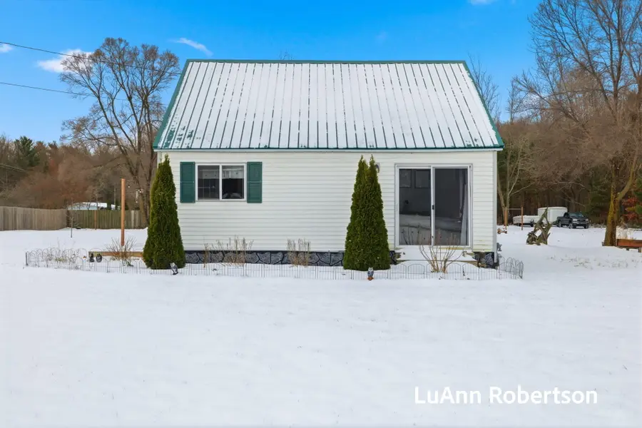 12838 Lincoln Street, Grand Haven, MI 49417 - Image #2