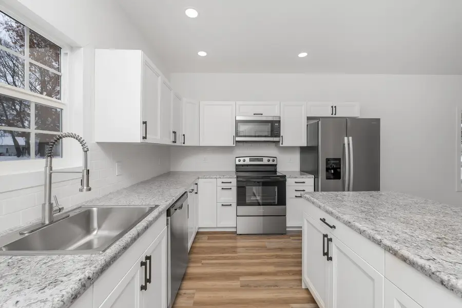 1002 Clausen Avenue, Three Rivers, MI 49093 - Image #2