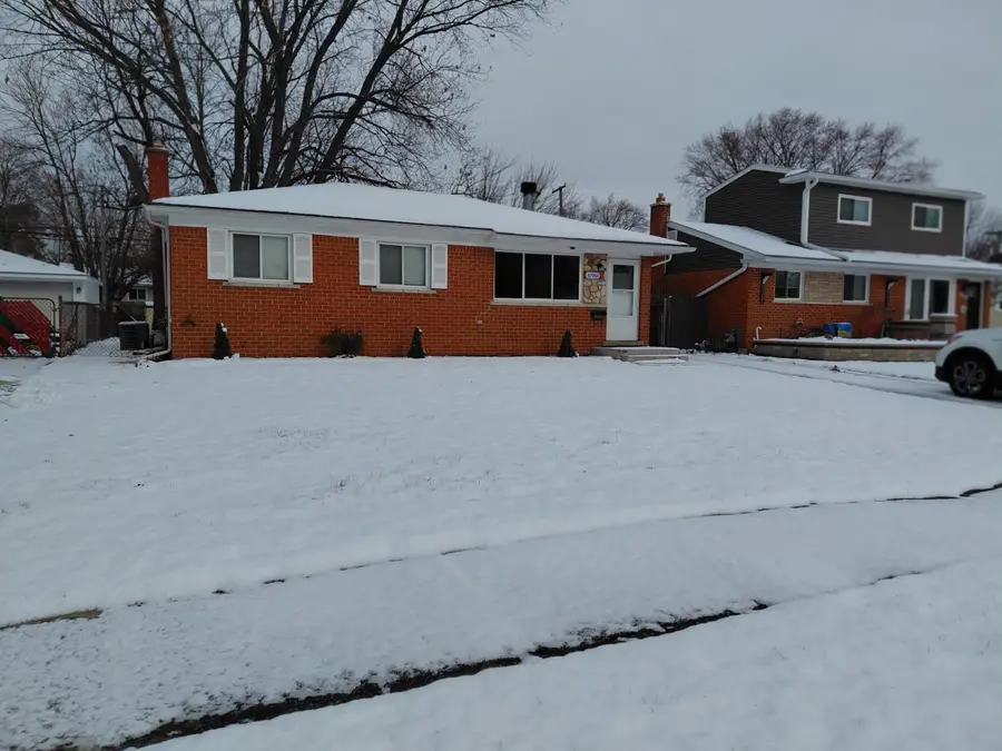 30966 Dover Avenue, Garden City, MI 48135 - Image #2